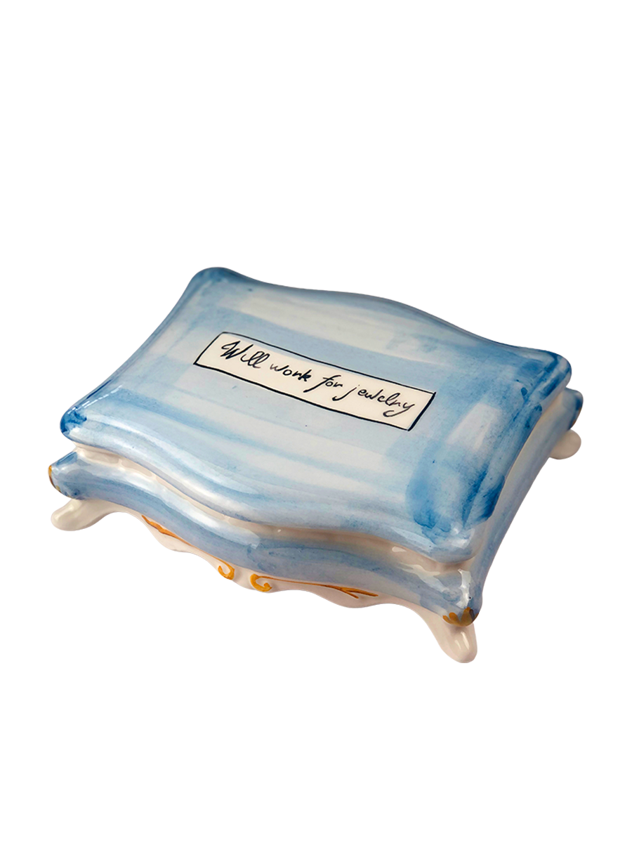 Portagioie “Will work for jewelry ”