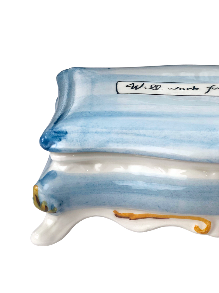 Portagioie “Will work for jewelry ”