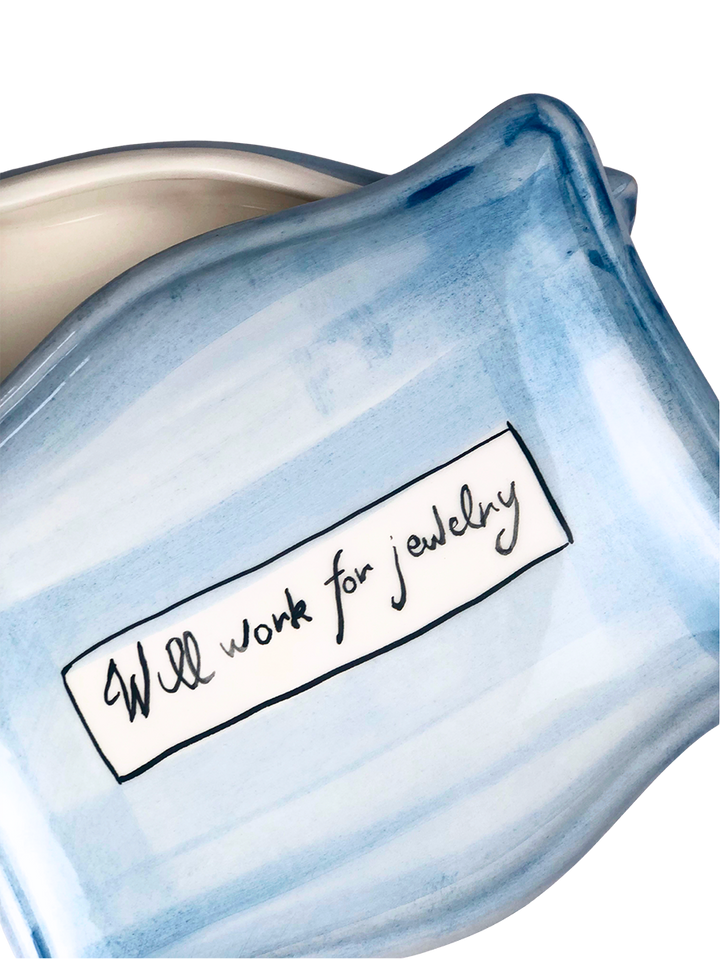 Portagioie “Will work for jewelry ”