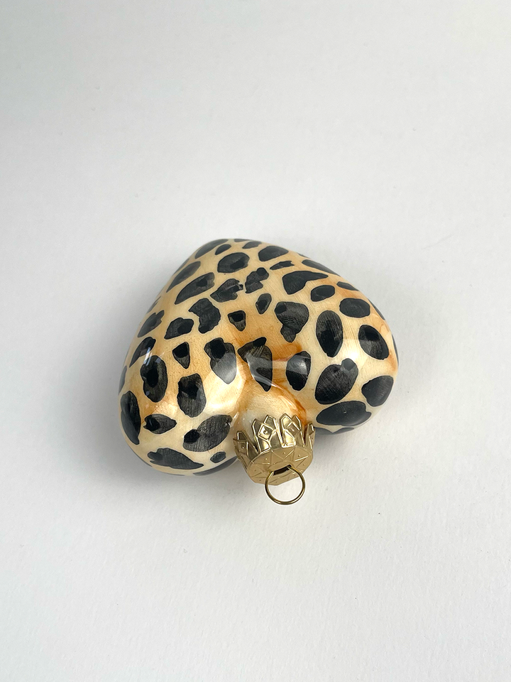CHRISTMAS COLLECTION - Spotted Heart Ornament