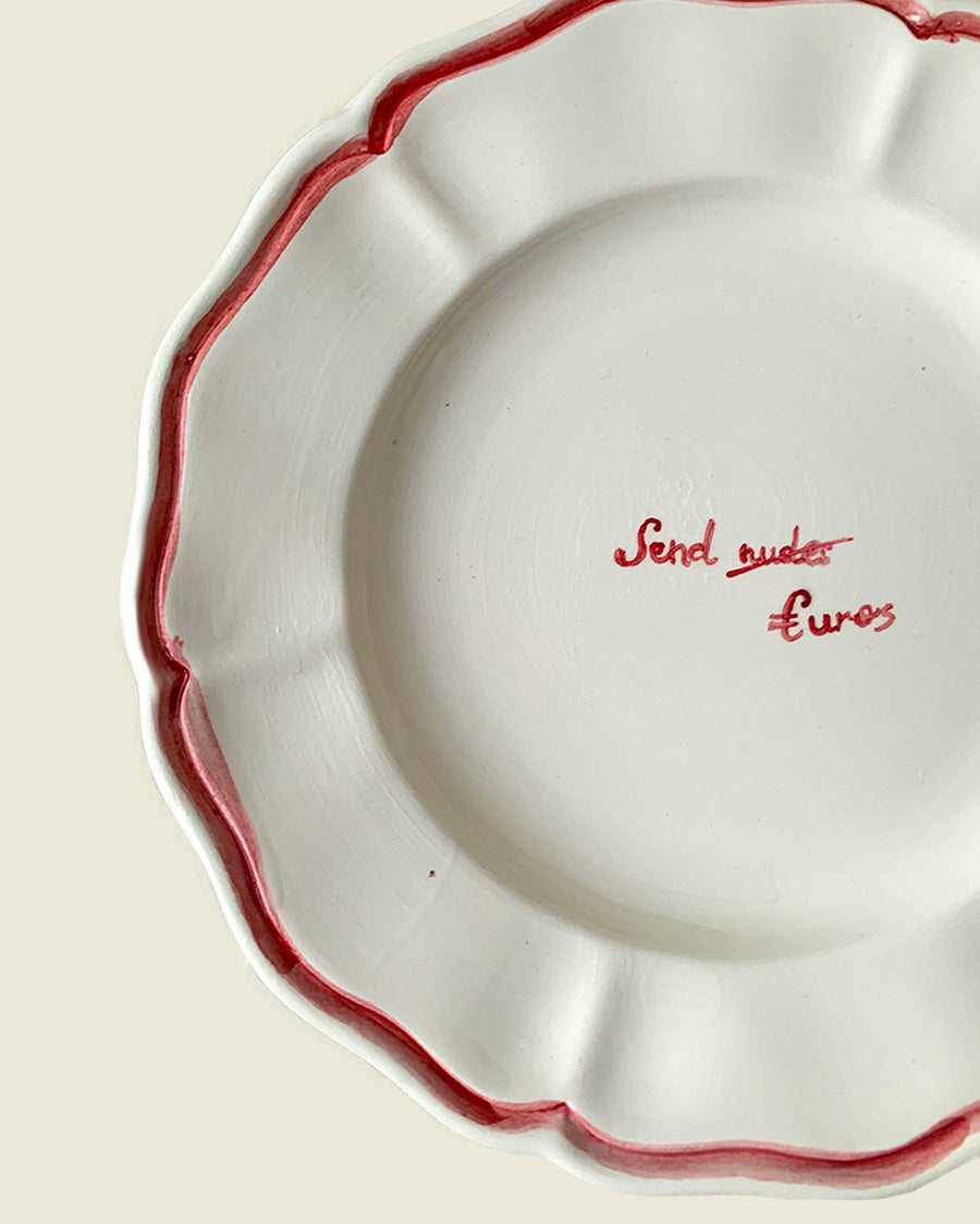 "Send N*des" Fil Rouge Plate